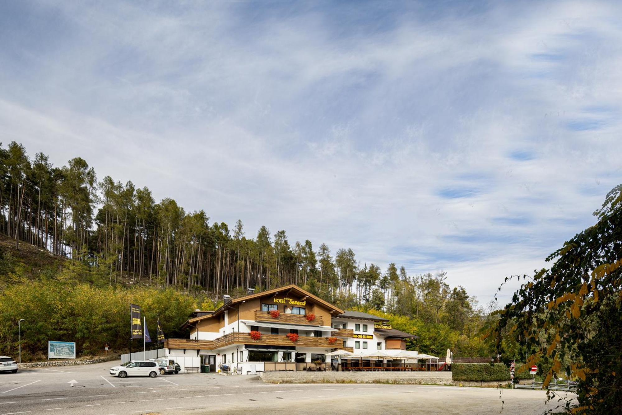 B&B Hotel Sonneck Natz-Schabs エクステリア 写真