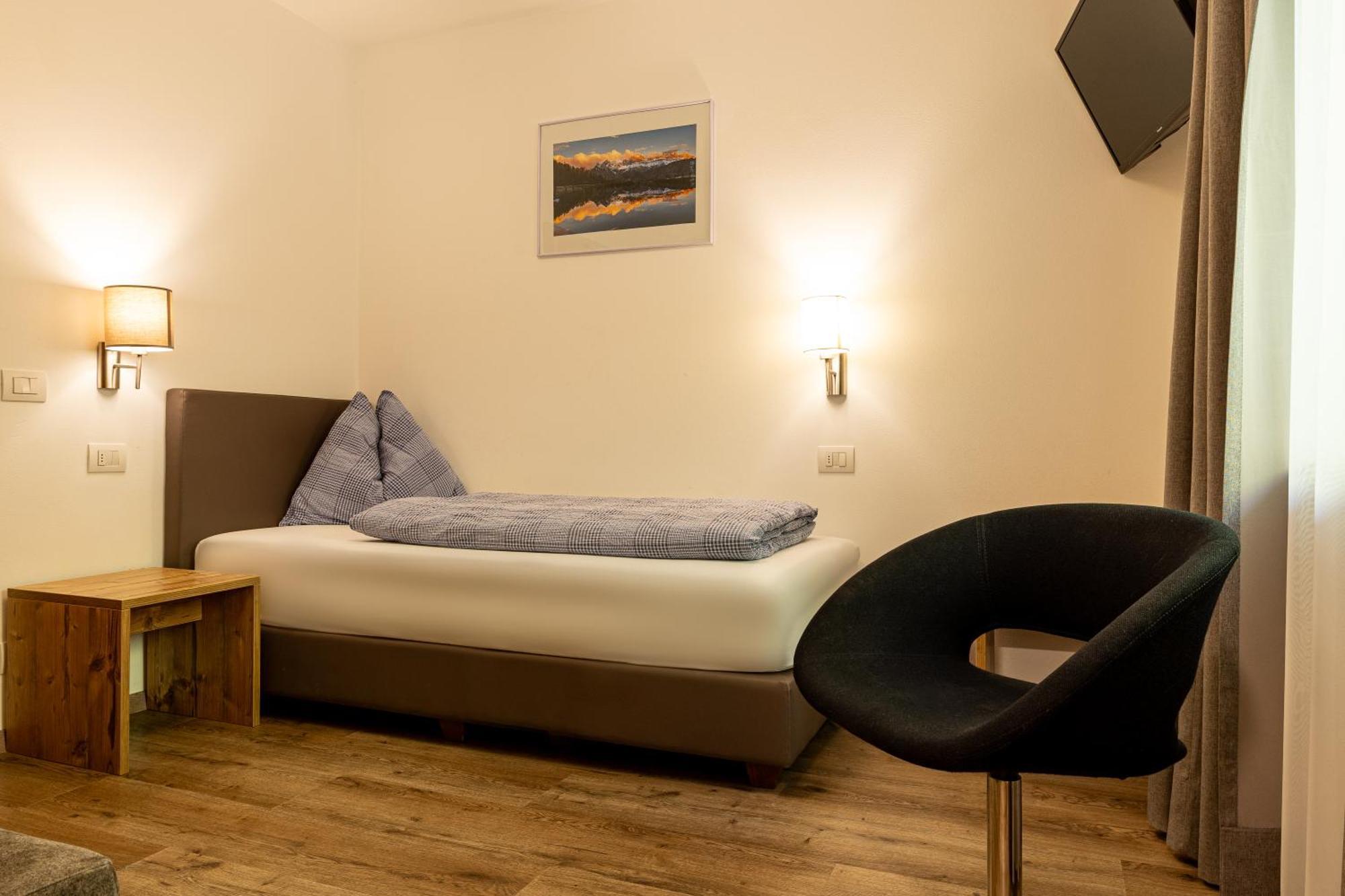 B&B Hotel Sonneck Natz-Schabs エクステリア 写真